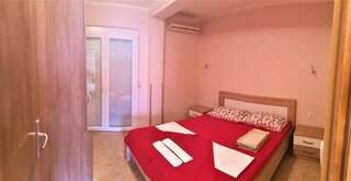 Апартаменты Apartmani Ilic Бечичи Апартаменты с балконом-1