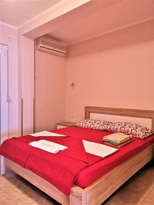 Апартаменты Apartmani Ilic Бечичи-18